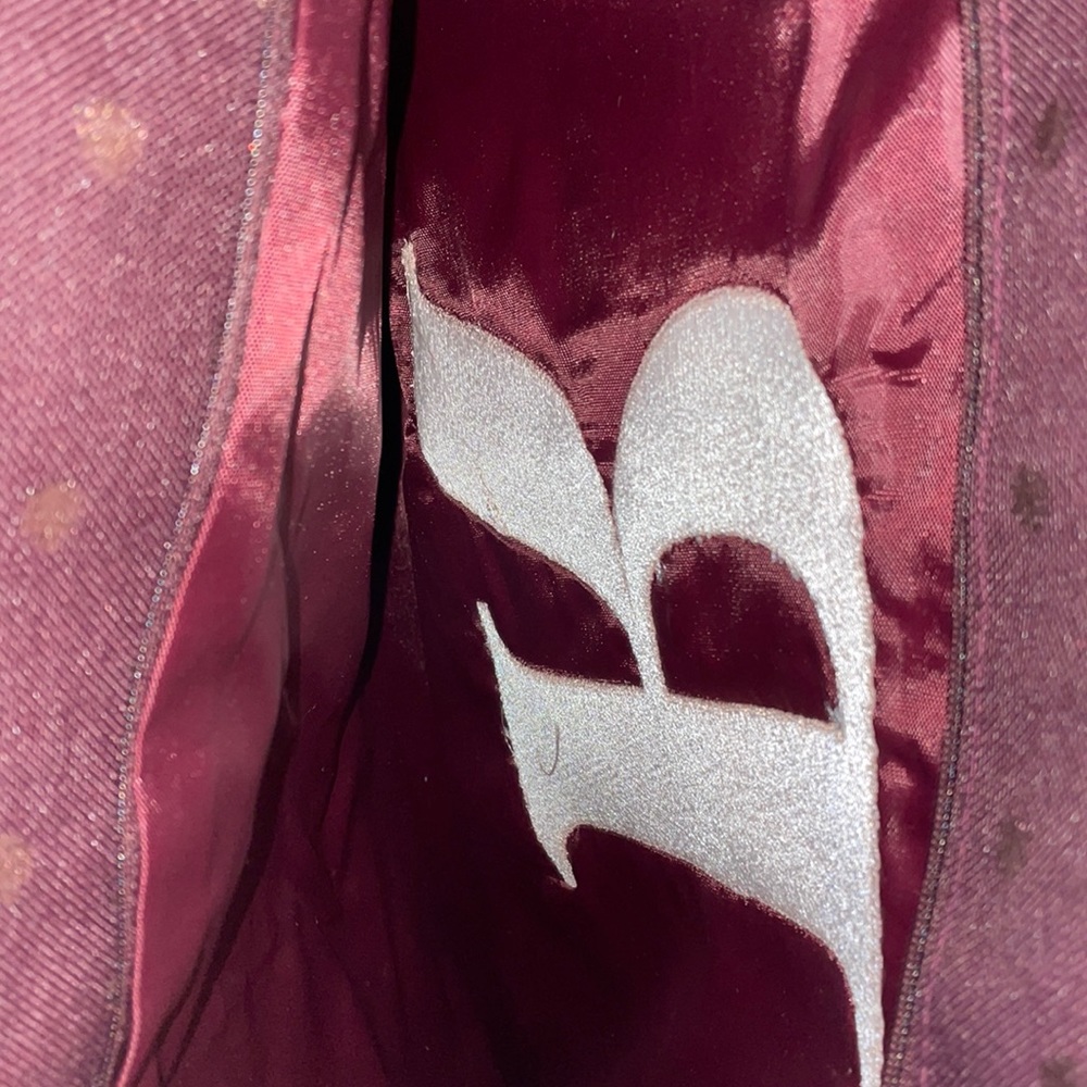Gently used Thirty One travel bag.
